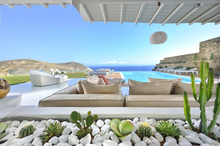 Luxury Villas in Mykonos